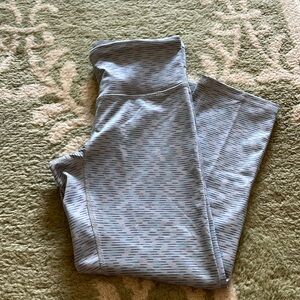 NWOT Champion Cropped Legging